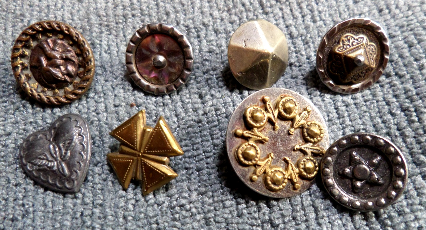 Lot of 70 Vintage Antique Metal Picture Work Uniform Buttons Various Patterns