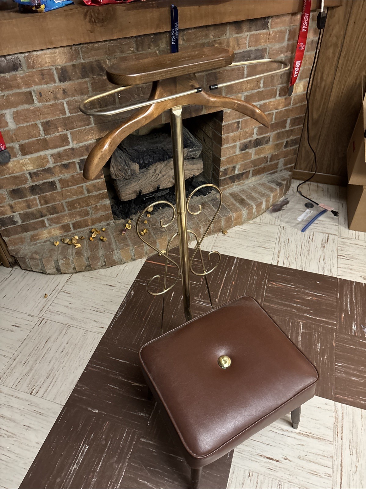 Nova Butlers Chair Vintage Gentlemans Valet MCM Brown And Brass Vinyl