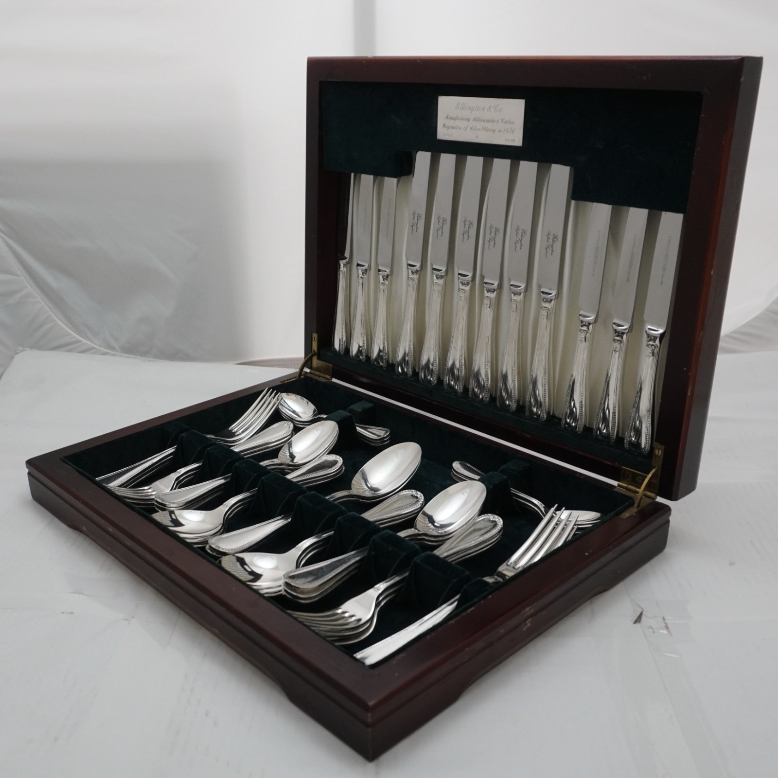 FRENCH LEAF Pattern Elkington & Co Silver Service 44 Piece Canteen of Cutlery