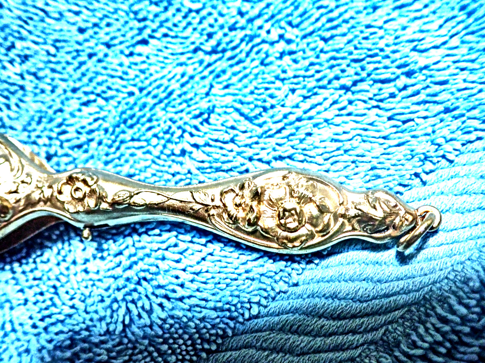RARE “GIBSON GIRL” ART NOVEAU 1899 GILDED SILVER DEEPLY REPOUSSEE LORGNETTE!