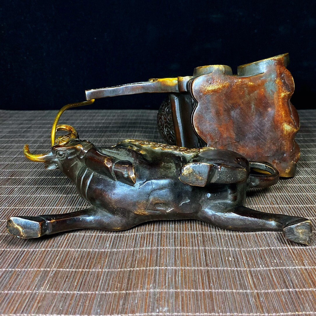 15″ old China antique Fine carving Pure copper Gilding cattle statue