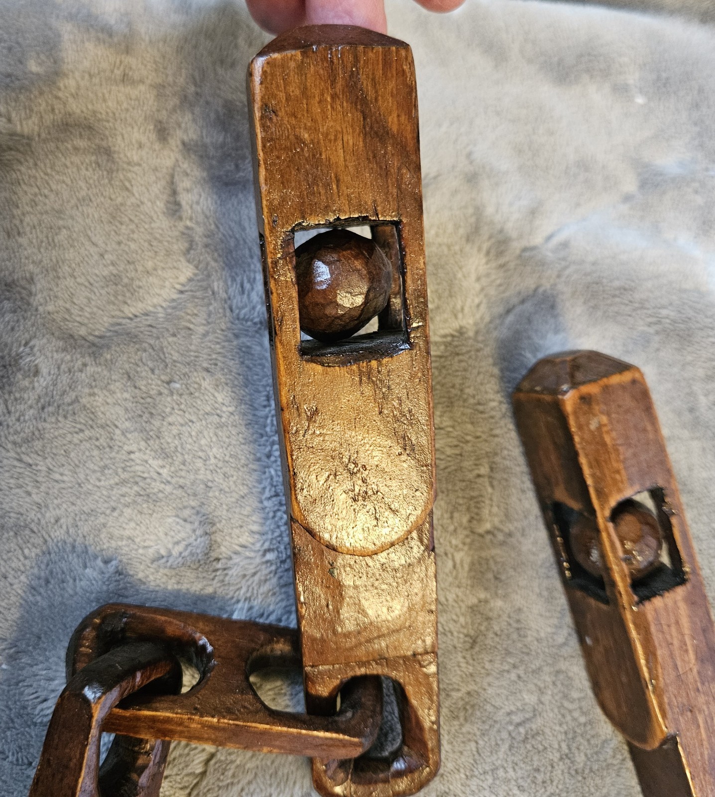 Vintage Folk Art Carved Chain With Balls In Cage