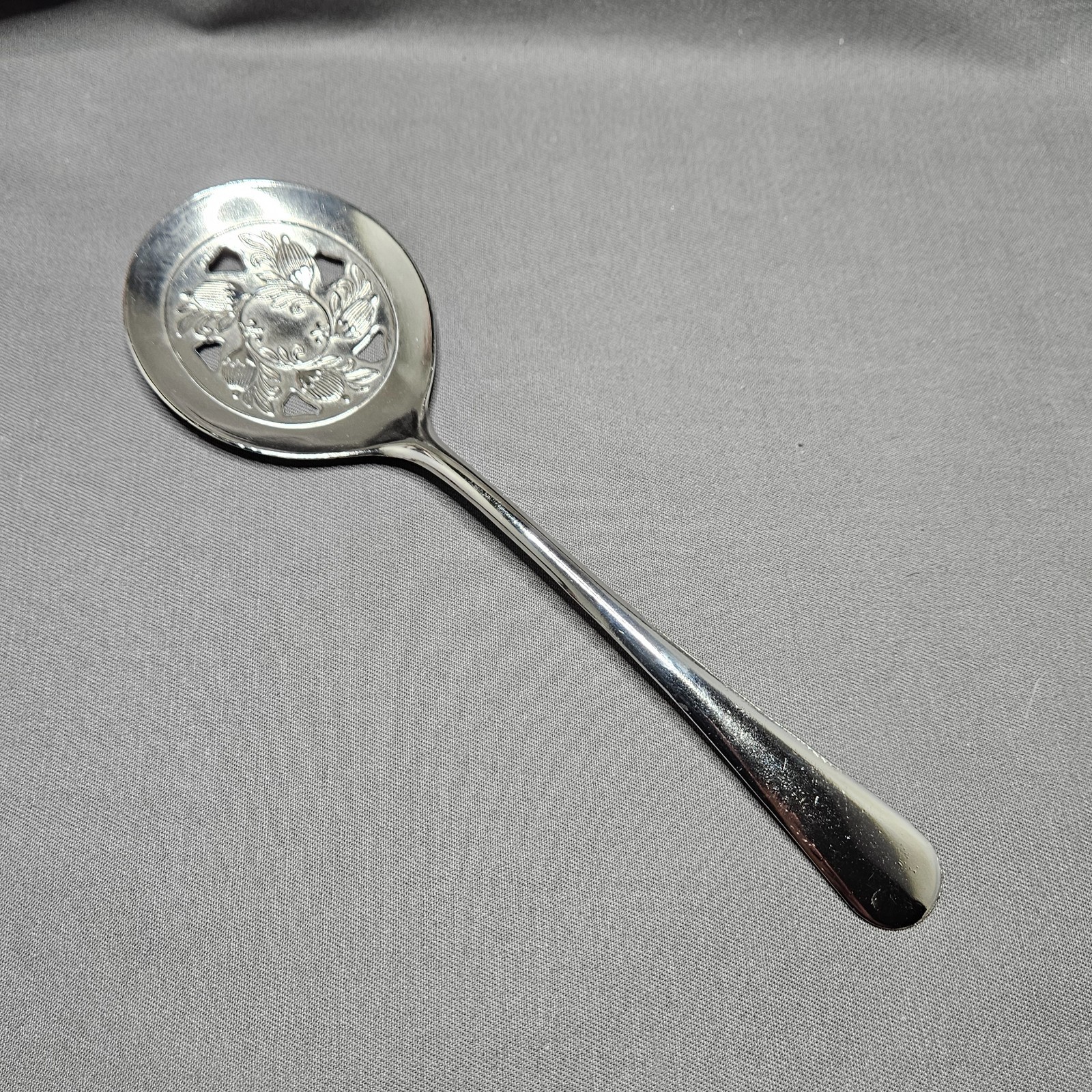 Leona Vintage Italy Serving Spoon Slotted Silver-plated 8.5 Inches Acorn Pattern