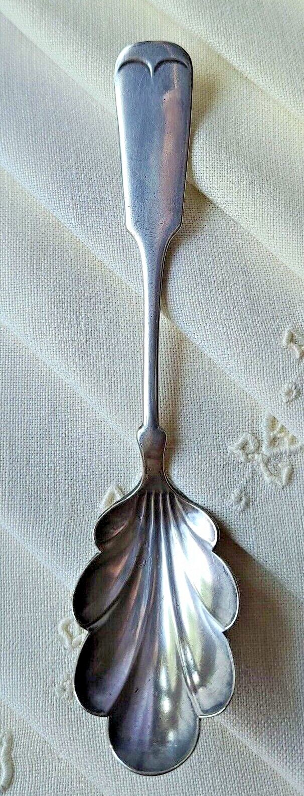 Colonial FIDDLE HANDLE SUGAR SHELL SPOON Silver Plate Oneida TIPPED o.c. – AIX