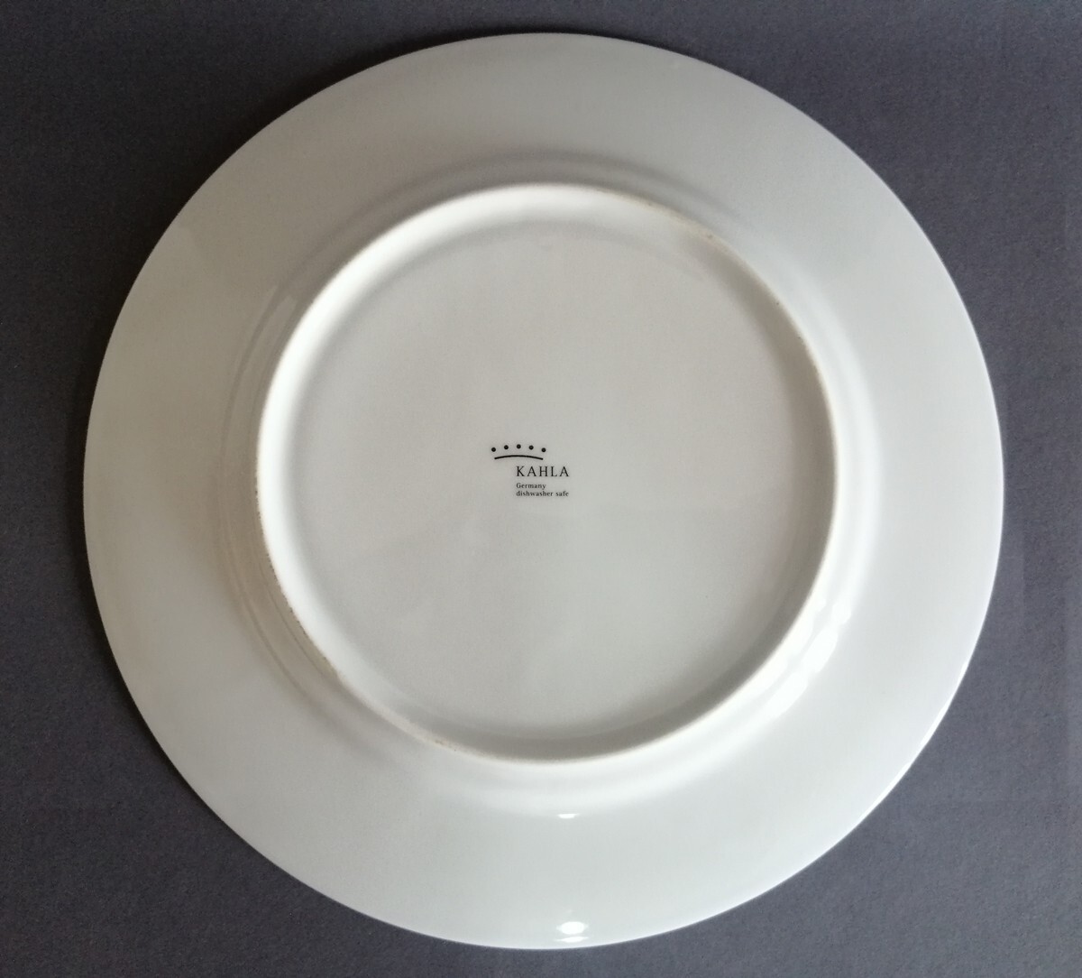 Extremely rare postmodern/constructivist design plate Kahla 1990s Germany