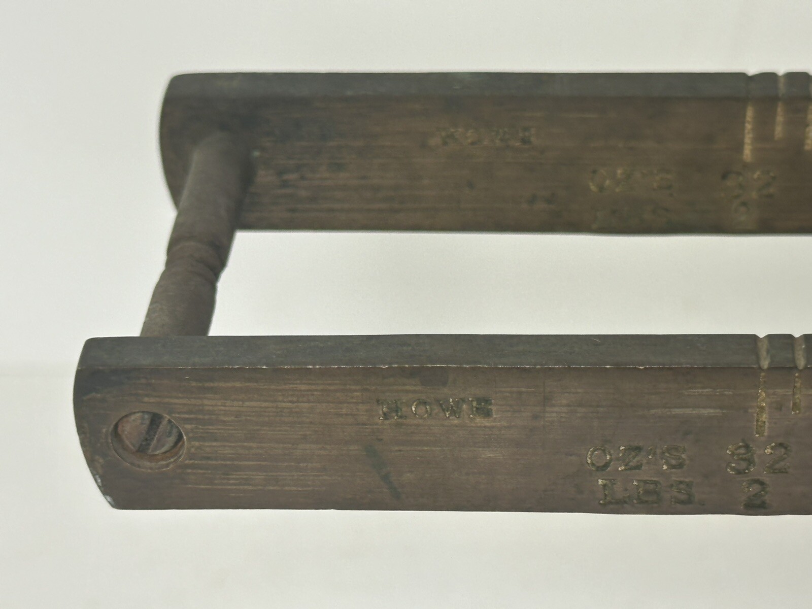 Howe Scale Split Tail Cast Iron Double Bar Sliding Scales For LBS & OZS No 5425