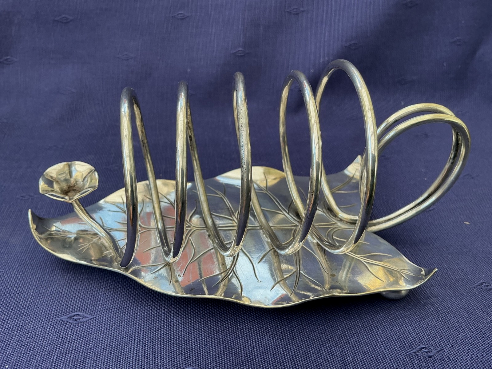 Victorian Henry Wilkinson Sheffield Silver Plate Toast Rack Leaf & Flower Design
