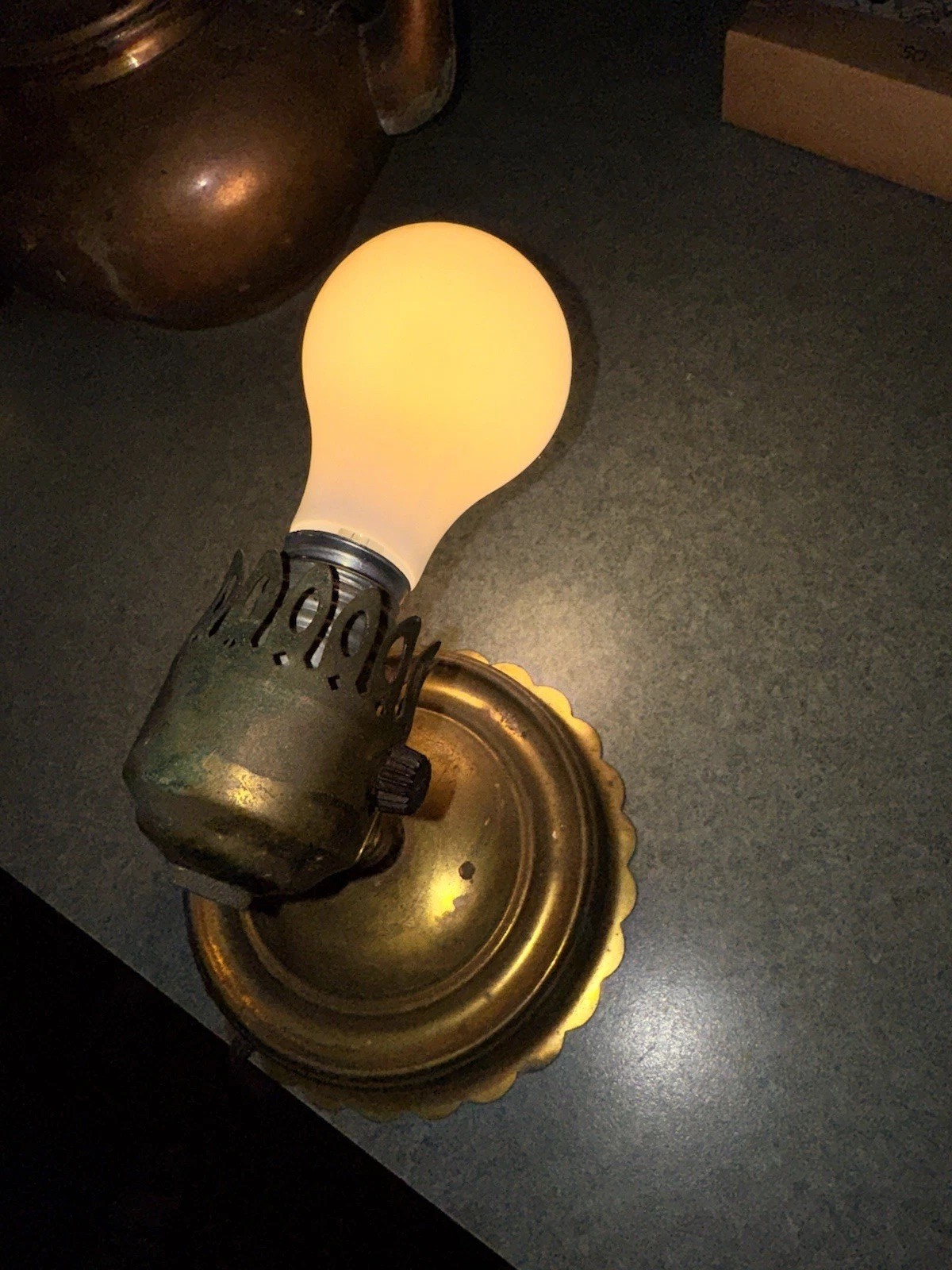 VTG Brass PLUG IN WALL LIGHT SCONCE- WORKING
