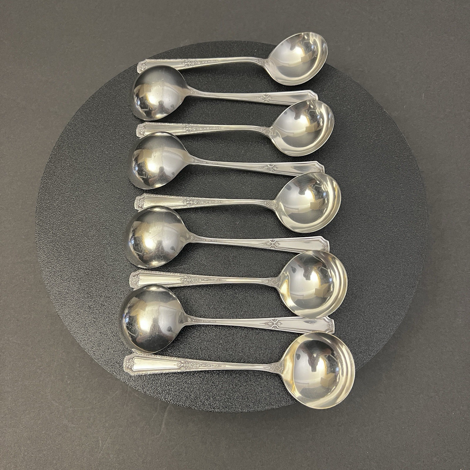 Louis XIV by Towle – Approx 193g Sterling Silver Soup Spoons – Set of 9