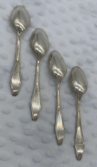 Vintage (1916) Jamestown Holmes & Edwards 6″ Teaspoons, Silverplate, 4 Piece Set