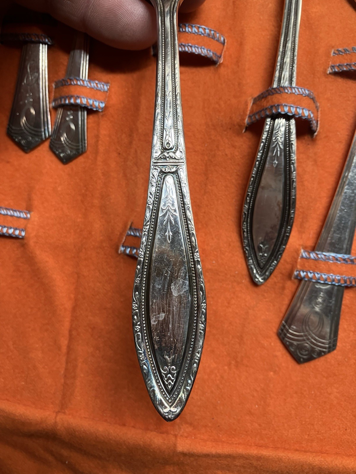 W.M.A Rogers A1. Plus Oneida Ltd. Vintage 1930’s flatware/original leather case