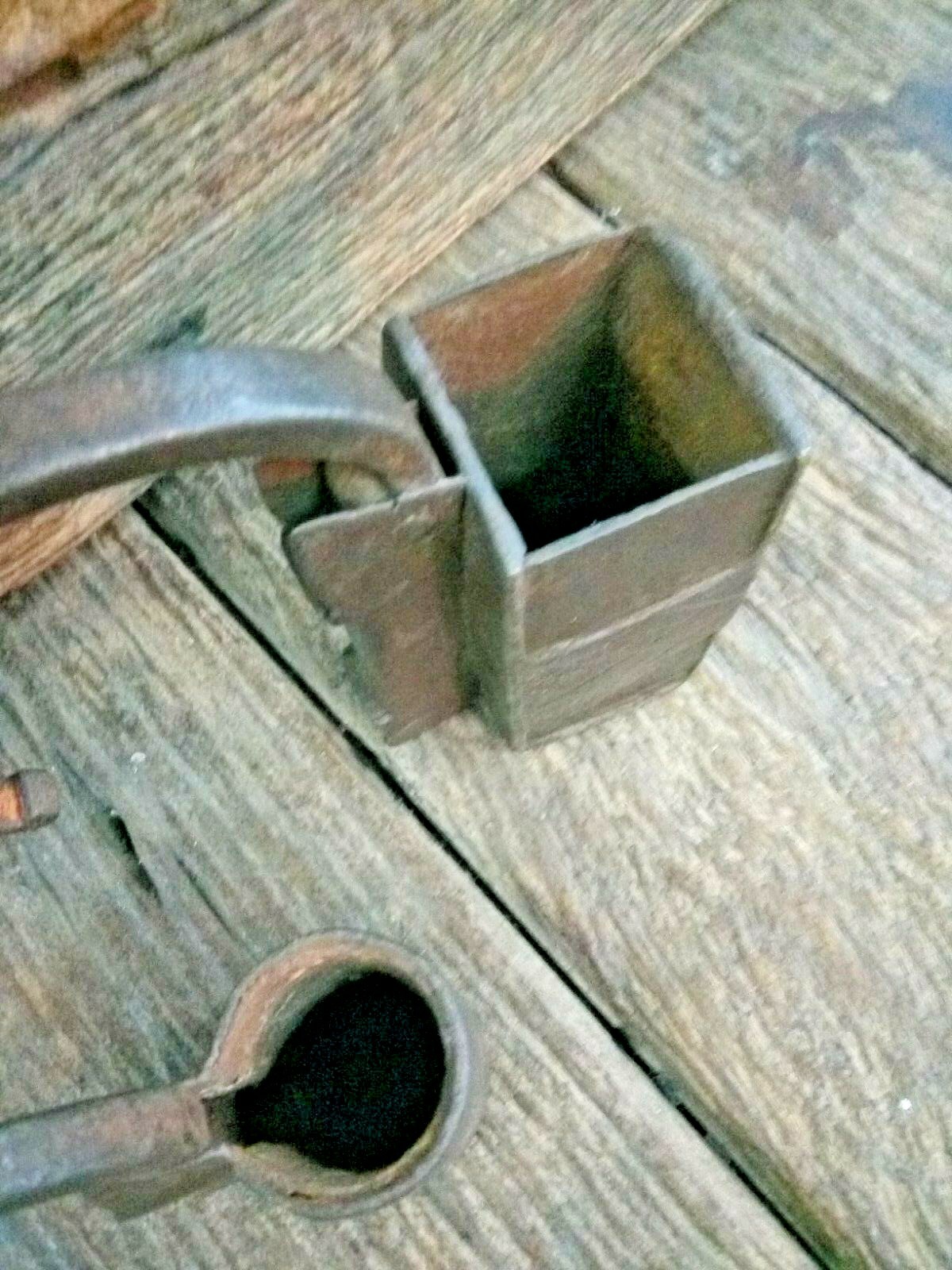 OLD VINTAGE IRON LOCK COVER REPLACEMENT TABLE CANDLE STAND 2 PIES