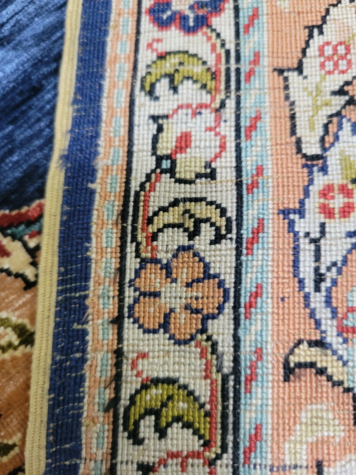Authentic SIGNED Hand Knotted 100% Silk Turkish Ozpec Hereke Rug 31 1/2” X 58”