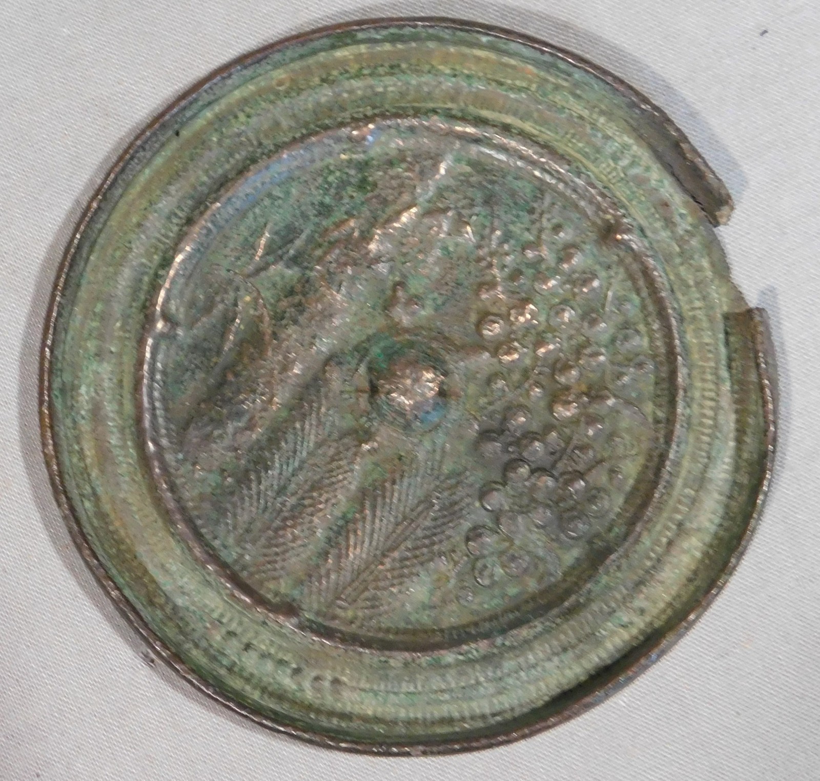 Ancient Chinese Bronze Mirror Han Dynasty Relief 3.75″ Archaic Verdigris archaic
