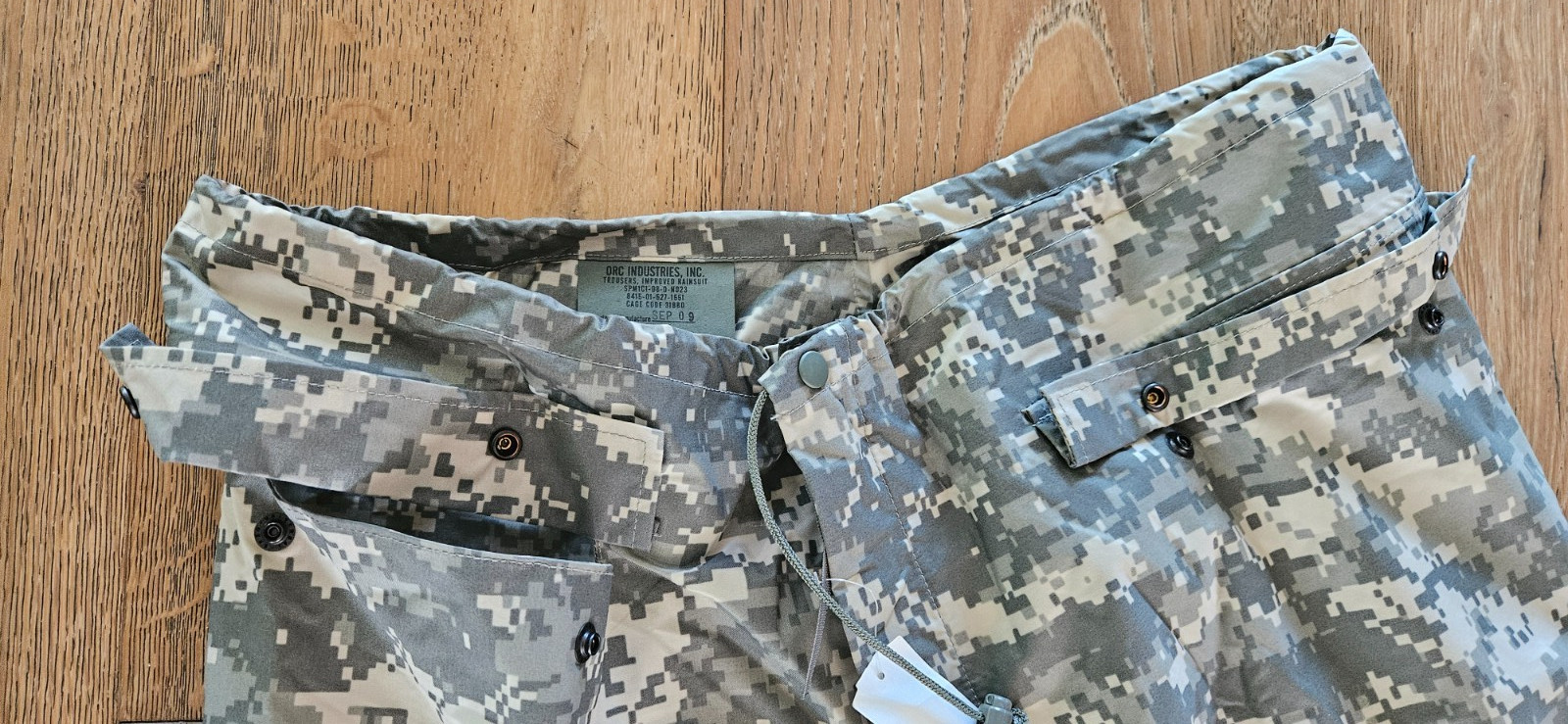 USGI Army RAINSUIT TROUSER ACU Digital UCP GEN III Gore-Tex Size Small