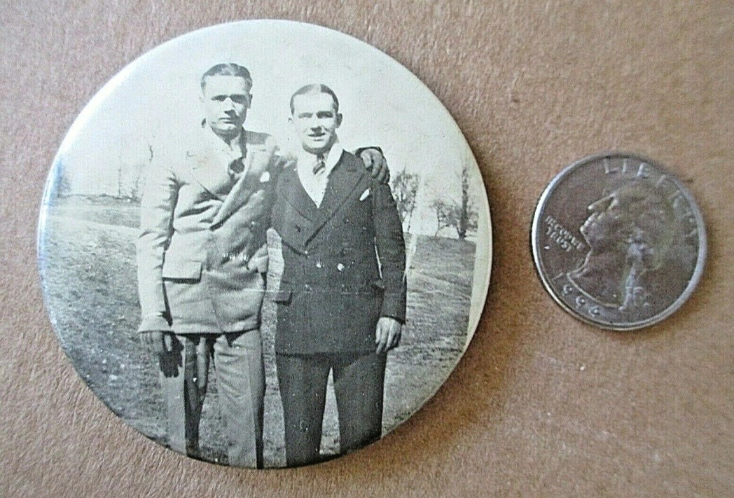 Pocket Mirror Men in Tailored Suits – 2-1/4″ Dia Round