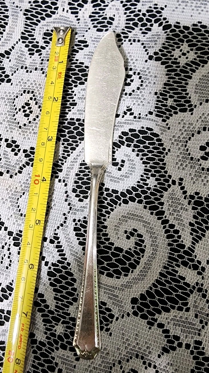 ✅️ANTIQUE c1923 ALGONQUIN AKA BARONET SILVERPLATED “7 3/8” MASTER BUTTER KNIFE🧈