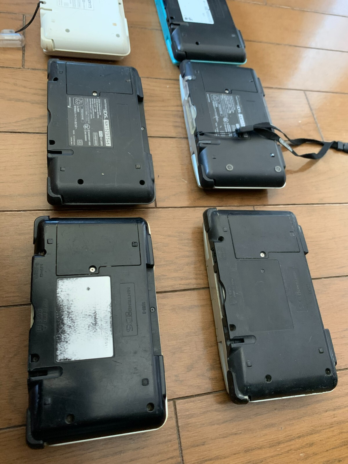 Nintendo DS Console for Parts or Repairs Lot of 10 / random color Console