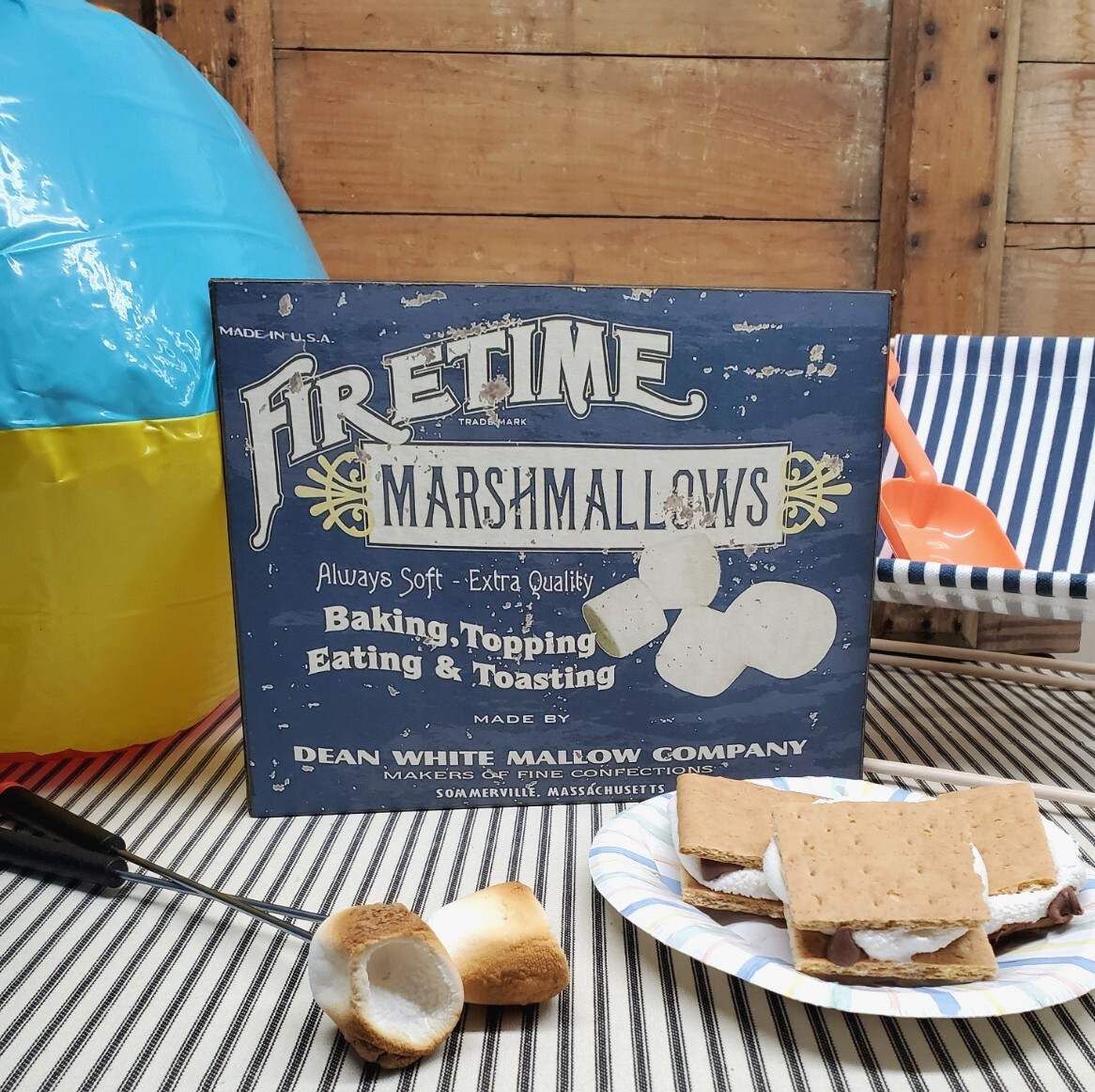 AWESOME PRIM ANTIQUE VINTAGE RETRO AMERICANA TIN STYLE FIRETIME MARSHMALLOW SIGN