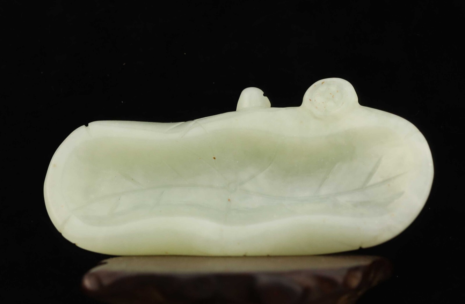 China Old Natural Jade Hand Carved Statue lotus flower pendant