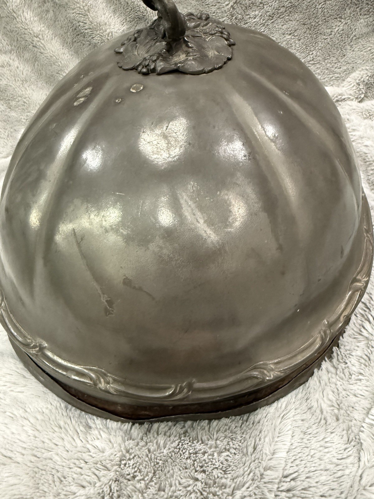 ANTIQUE 19TH CENTURY SHAW & FISHER SHEFFIELD PEWTER FOOD DOME / CLOCHE, 18”