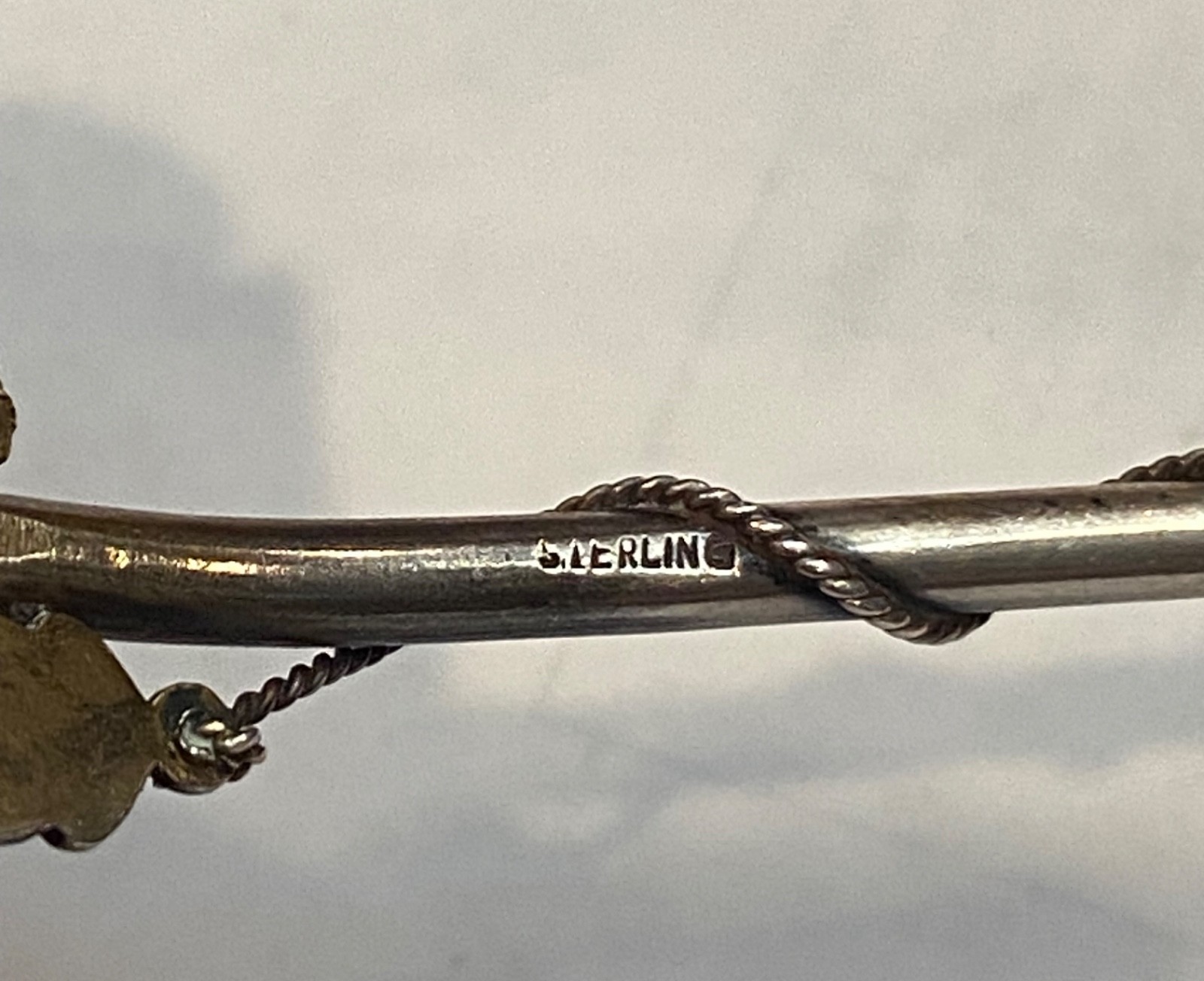 Tonopah Nevada Figural Mining Winch Sterling Souvenir Spoon W/ pick & shovel