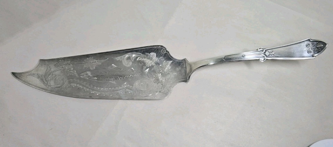 Vtg Reed & Barton Ornate 1871 Fish Server “Gem” Pattern Engraved Fish No Mono