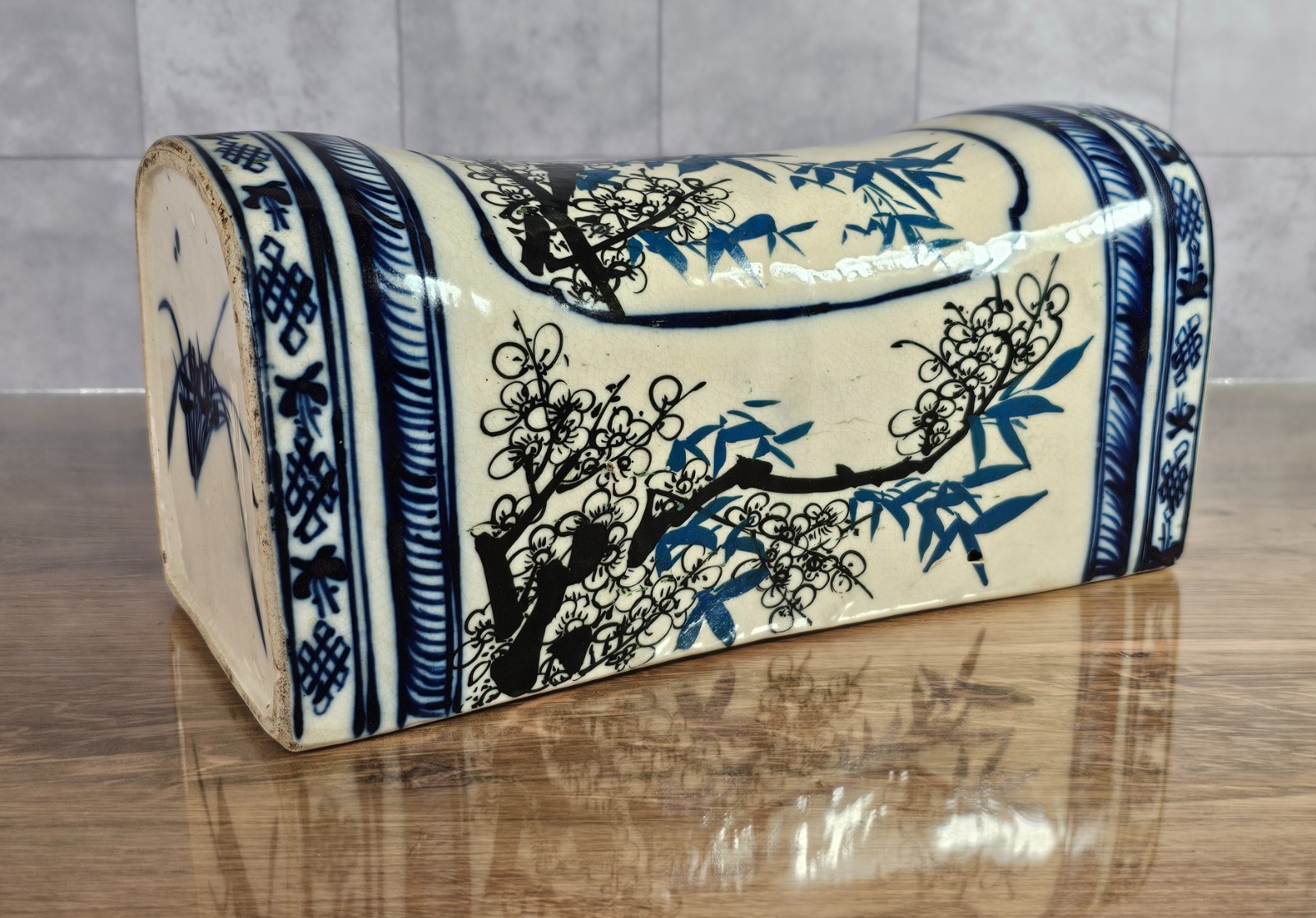 VTG Chinese Blue White Porcelain Opium Pillow Ceramic Headrest Chrysanthemum 11″