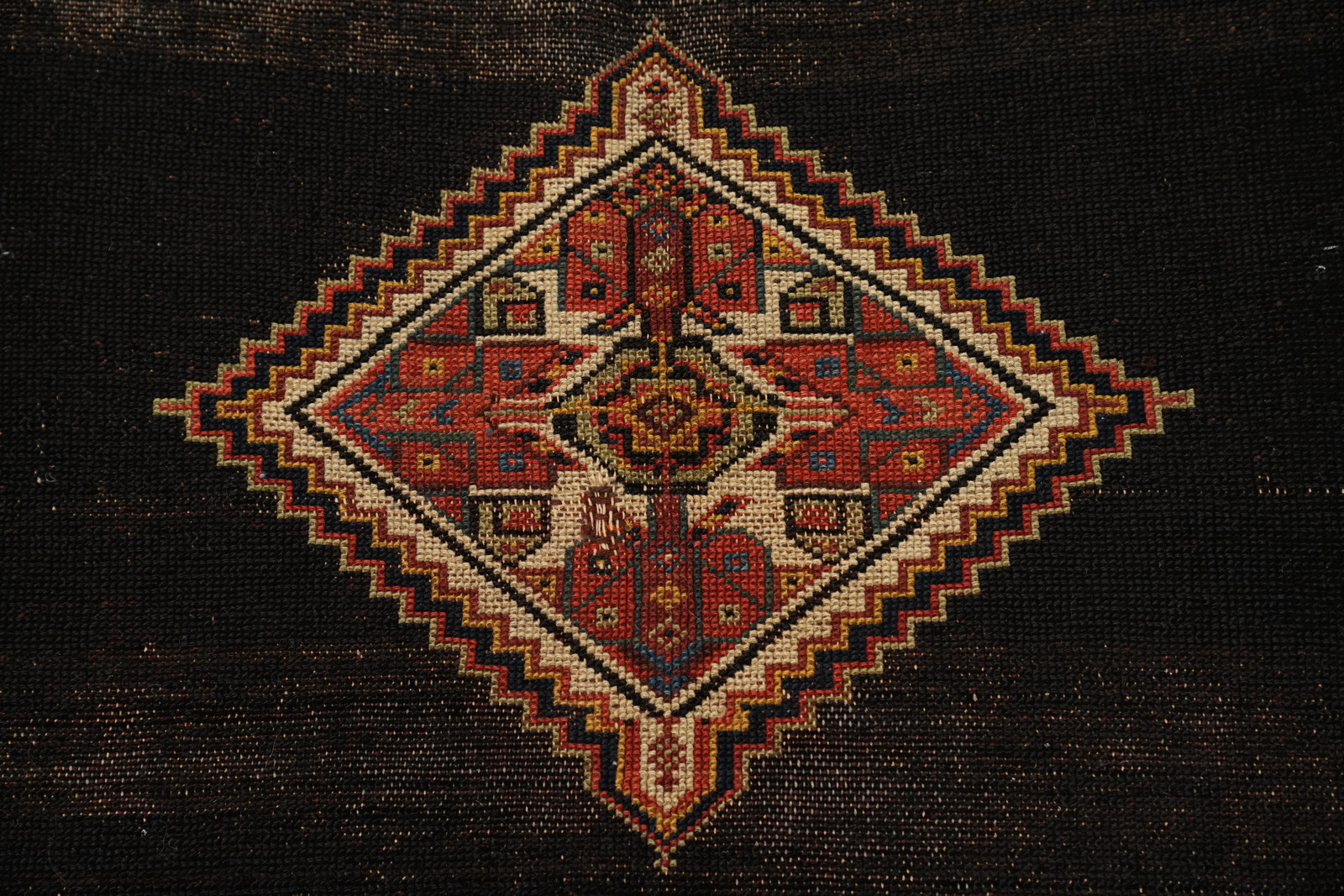 Pre-1900 Vegetable Dye Traditional Area Rug 5×10 Ft Hand-Knotted Wool Carpet