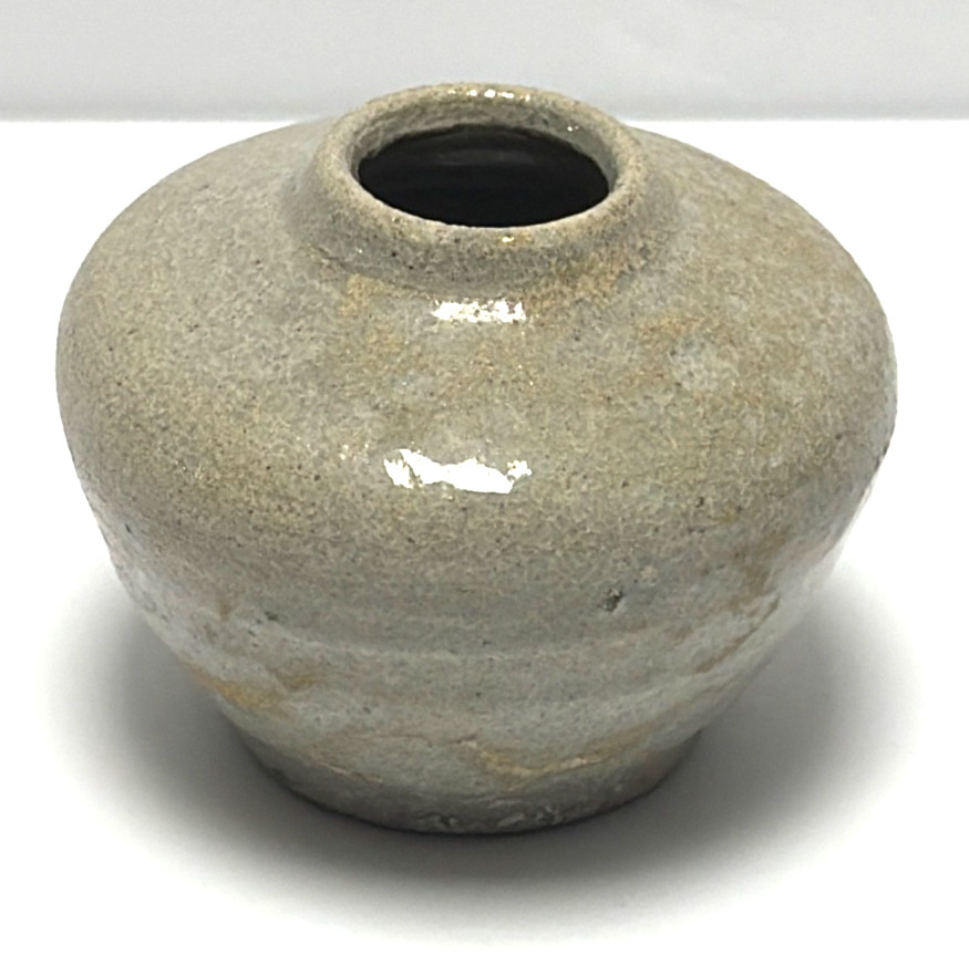 14/15th Century Vietnamese Anamese Celadon Glazed Pottery Jarlet (AHB)