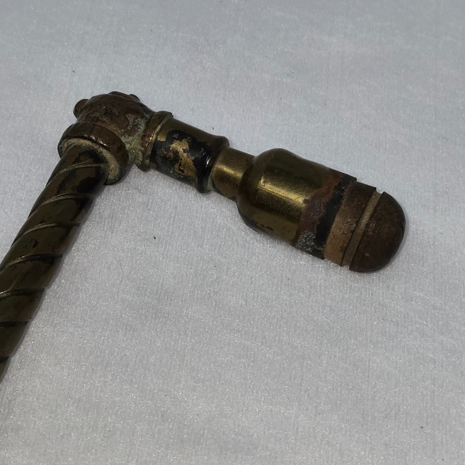 ANTIQUE VICTORIAN-ERA BRASS GAS LIGHT FIXTURE ARM WALL SCONCE TWISTED DESIGN
