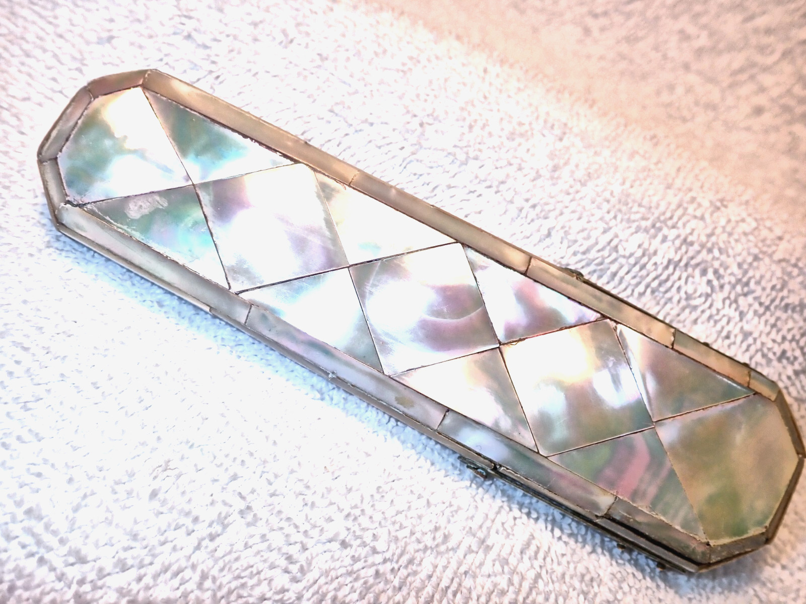MOTHER OF PEARL VICTORIAN SPECTACLE CASE WITH HINGED OPENING AND VELVET LINING!