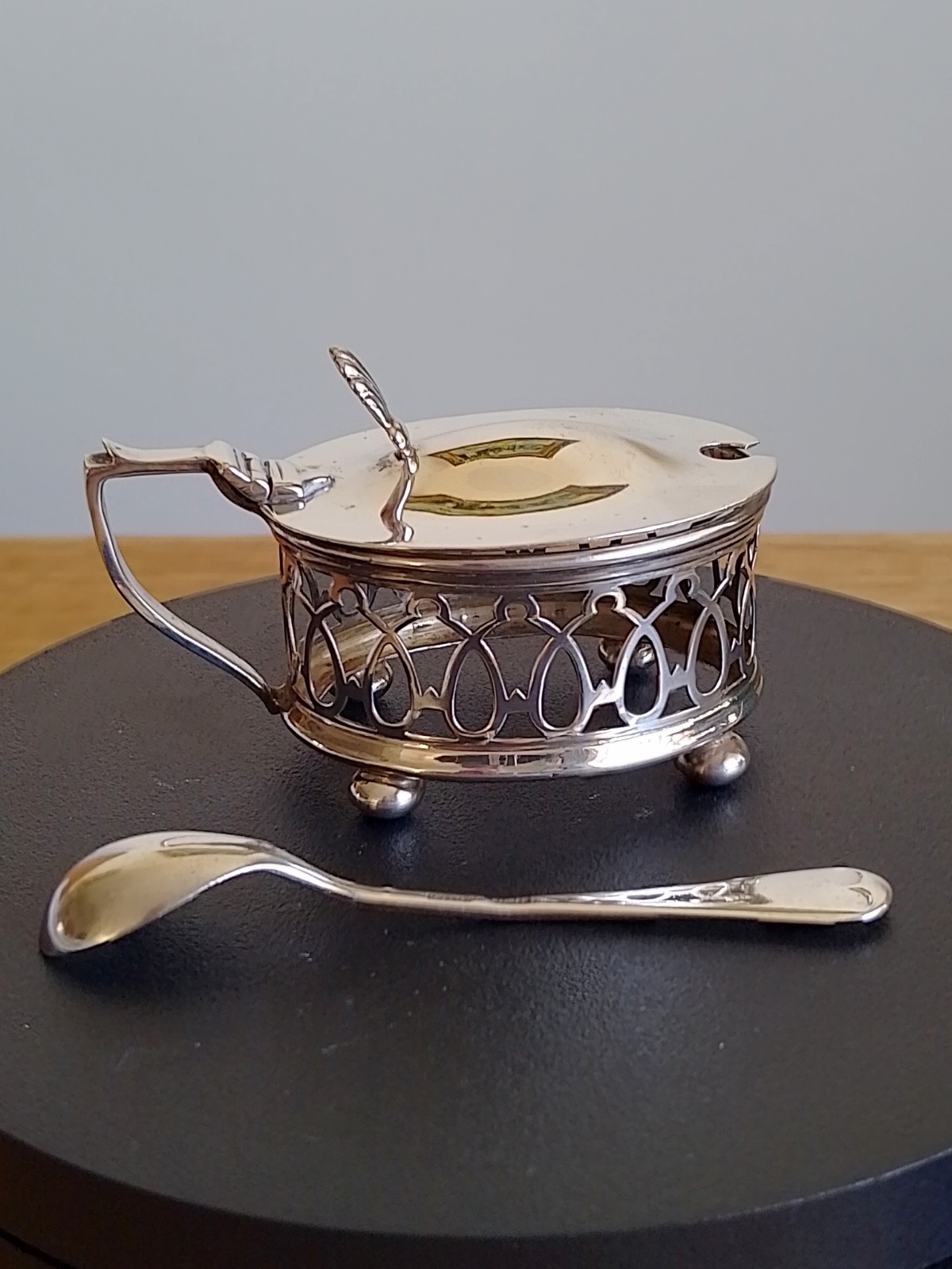 Superb Gorham Manufacturing Co 1919 Sterling Mustard Pot Blue Liner Gorham Spoon