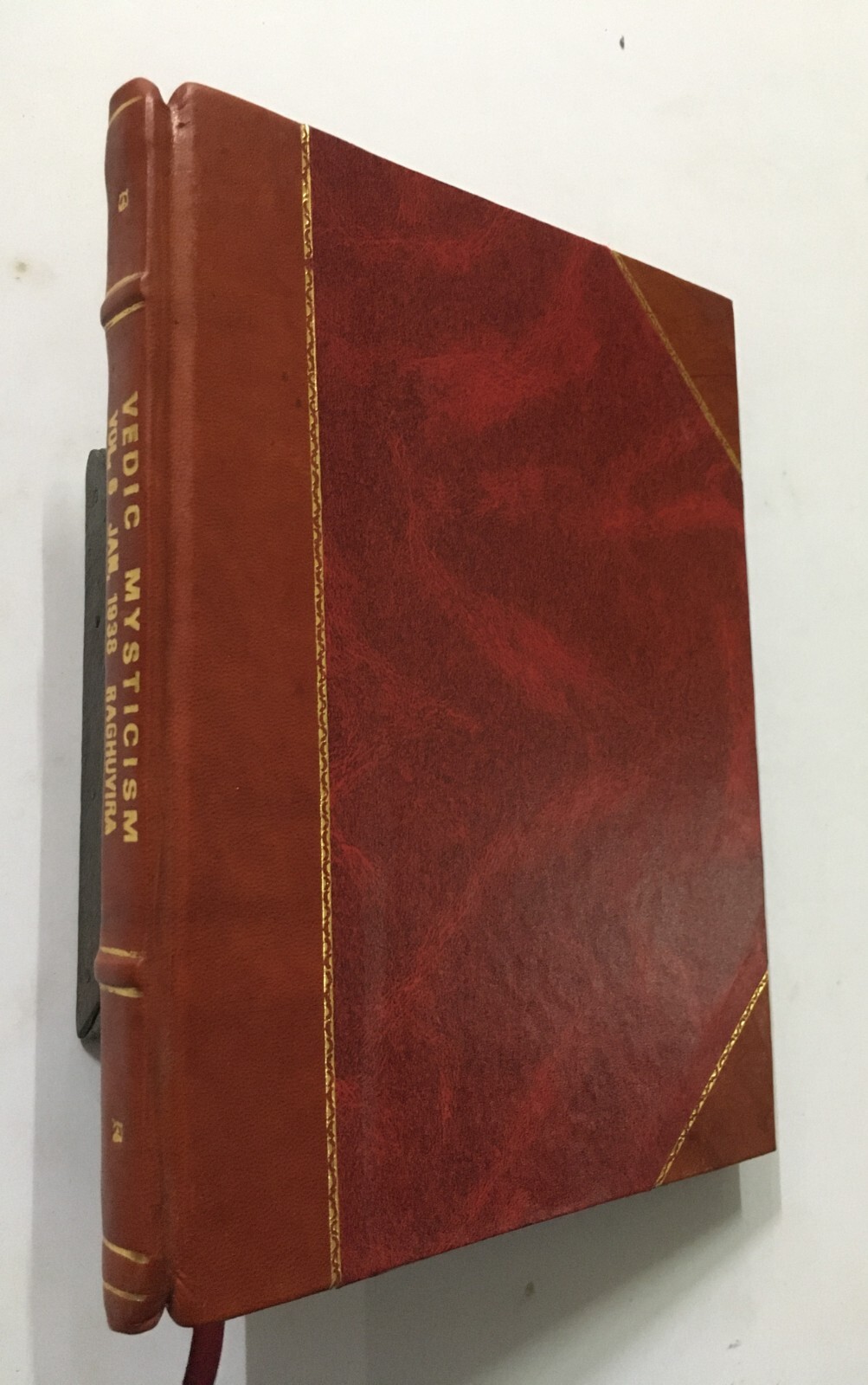 Vira, Raghu: Vedic Mysticism. 1938. Lahore. 44p.