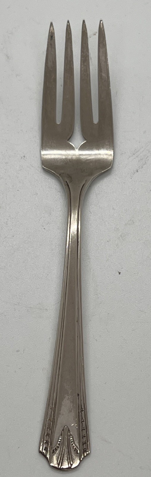 6 1/4″ SALAD FORK Vintage ONEIDA Vernon silverplate: Casino pattern