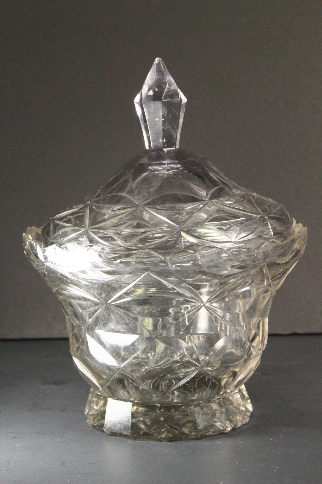 = 1800-1820 Georgian Anglo Irish Cork Cut Glass Serving Bowl with Cover