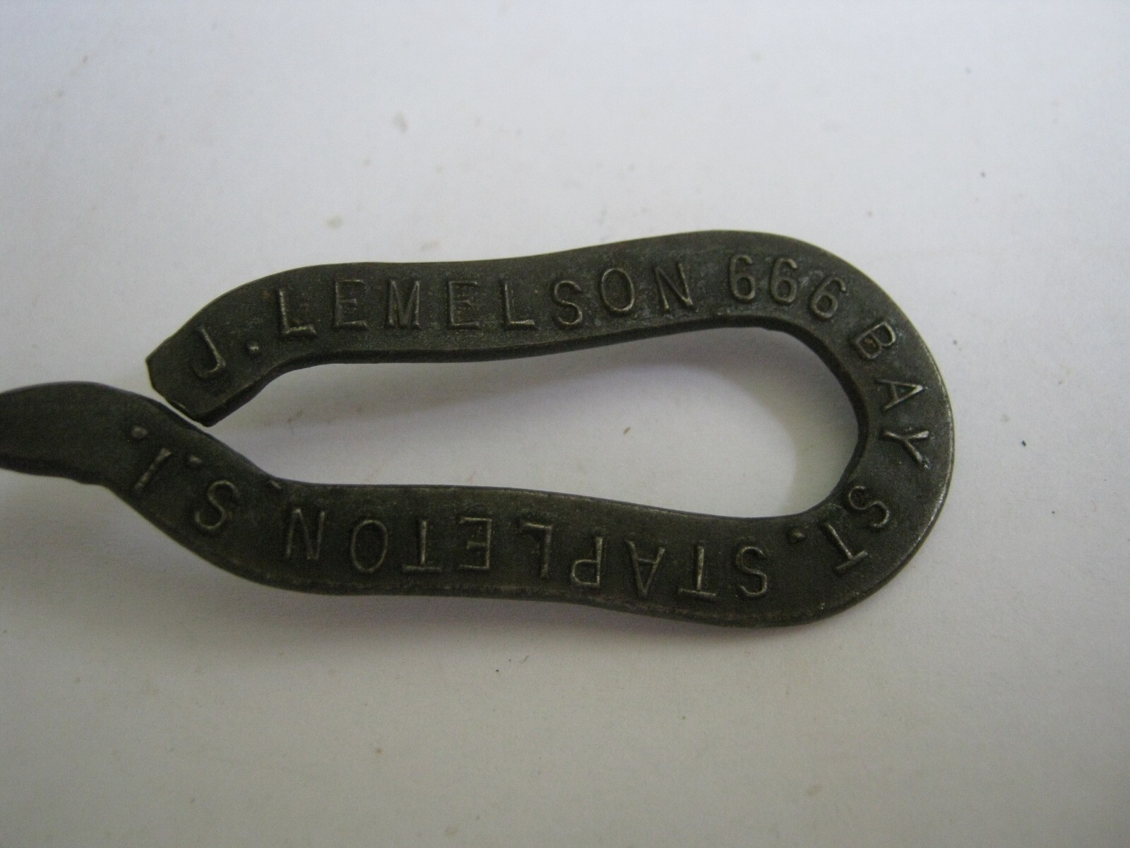 666 Bay St Stapelton Staten Island “J. Lemelson” Julius Early 1900s Button Hook