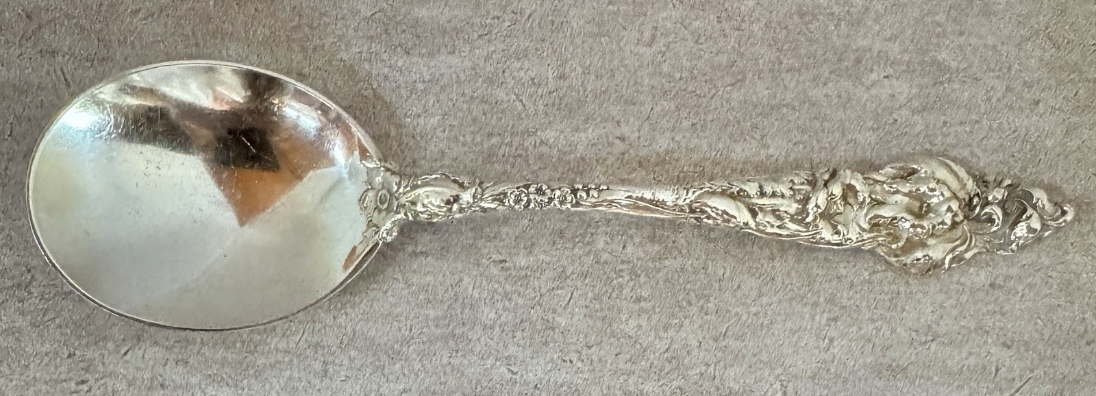 ORIGINAL OLD REED & BARTON LES SIX FLEURS STERLING 7 1/4″ GUMBO SOUP SPOON
