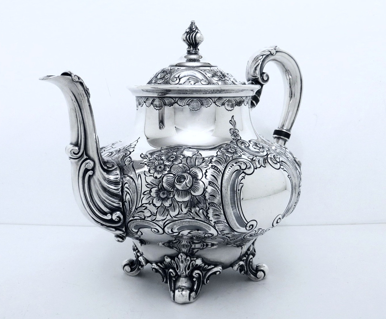 1940 REED & BARTON VICTORIAN ROCOCO REVIVAL REPOUSSE HAND CHASED ORNATE TEAPOT