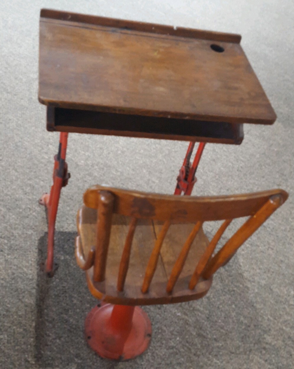 ANTIQUE HEYWOOD WAKEFIELD ECLIPSE OAK CAST IRON SCHOOL DESK