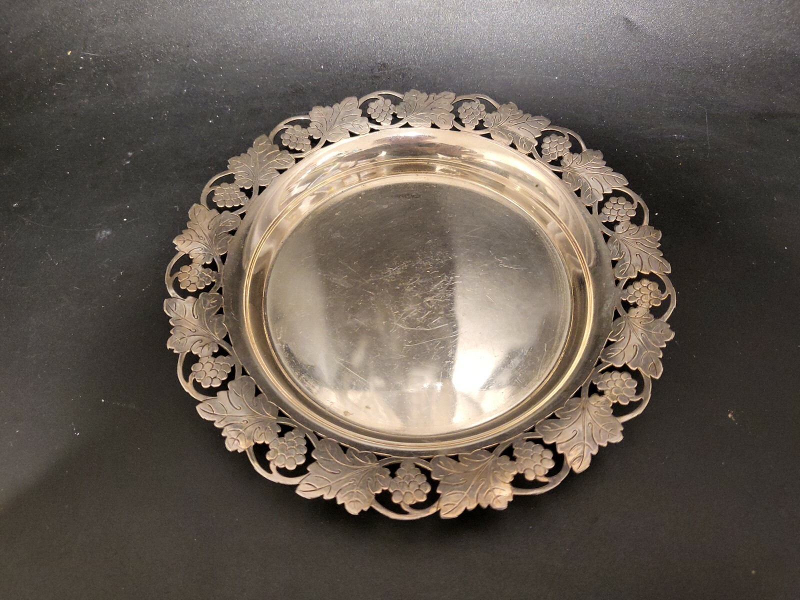 Regis Silver Plate EPNS Vintage Small Serving Trinket Bowl N1596 Grape pattern