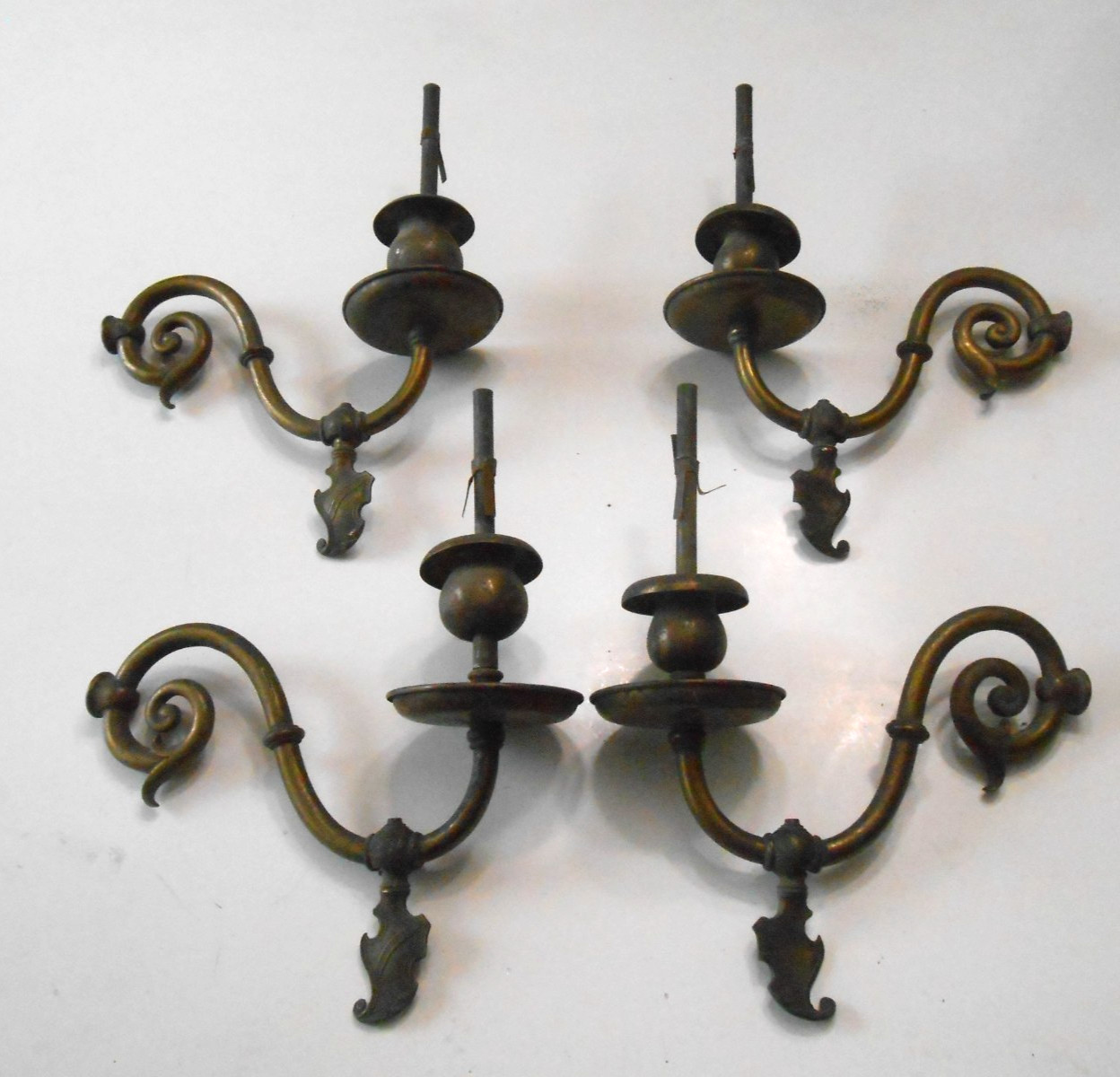 4 Matching 1880s Ornate Scrolled Antique Gas Light Fixture Arms
