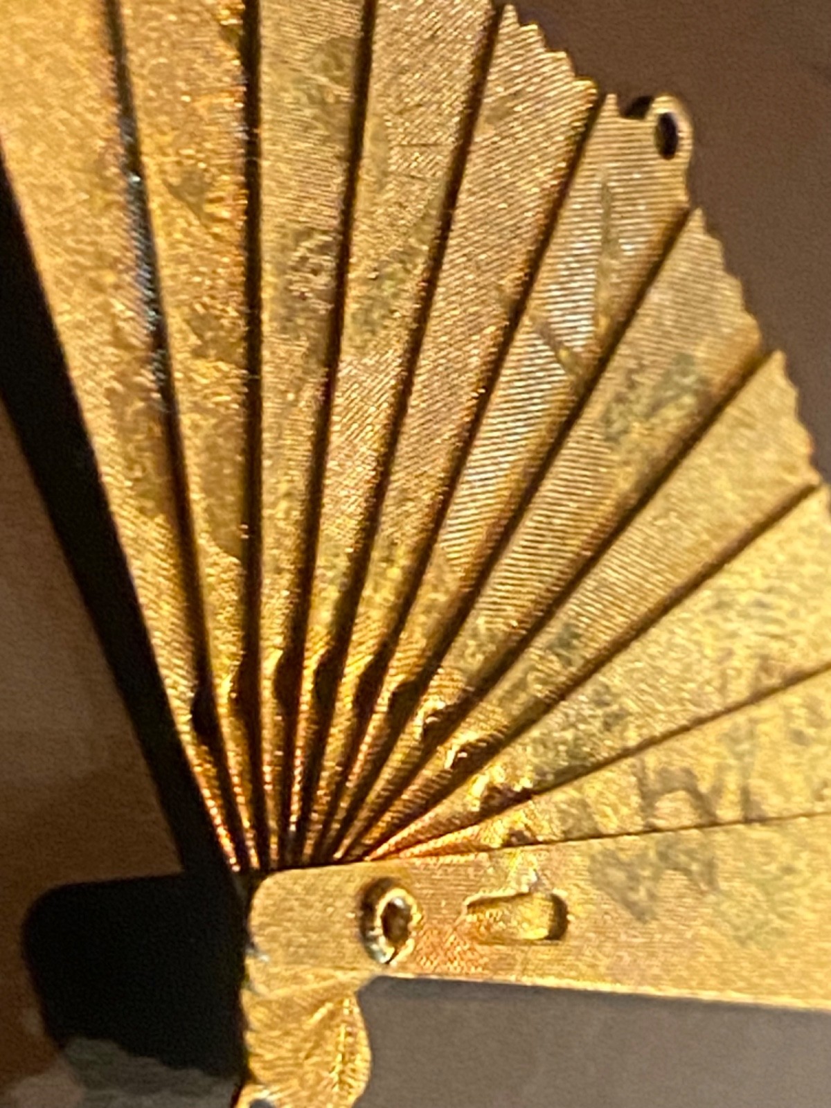 VTG Chinese Dragon Crane Bird Etched Tassel Folding Fan Gold Tone Charm Pendant