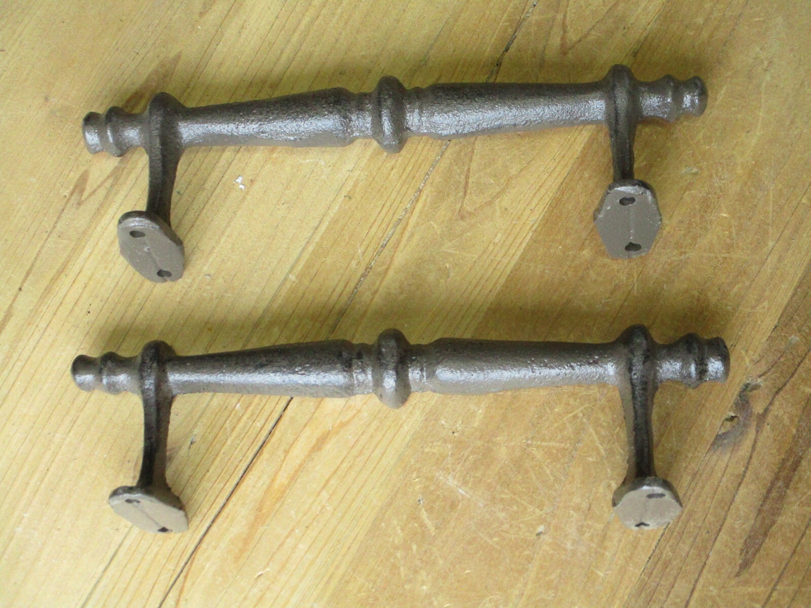 2 LARGE HANDLES RUSTIC CAST IRON BARN DOOR HANDLES SHED GATE PULLS DRAWER FANCY
