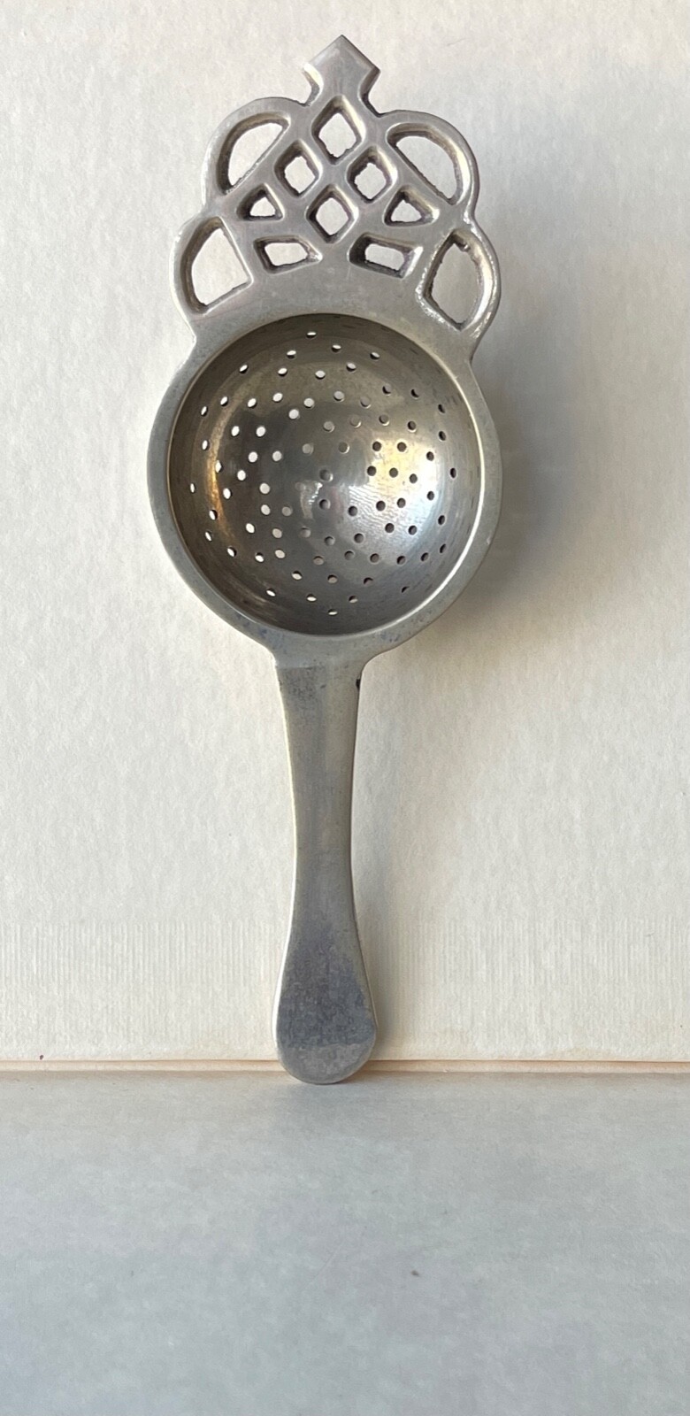 Antique Silver Plated Tea Strainer With Handle – Crown Design