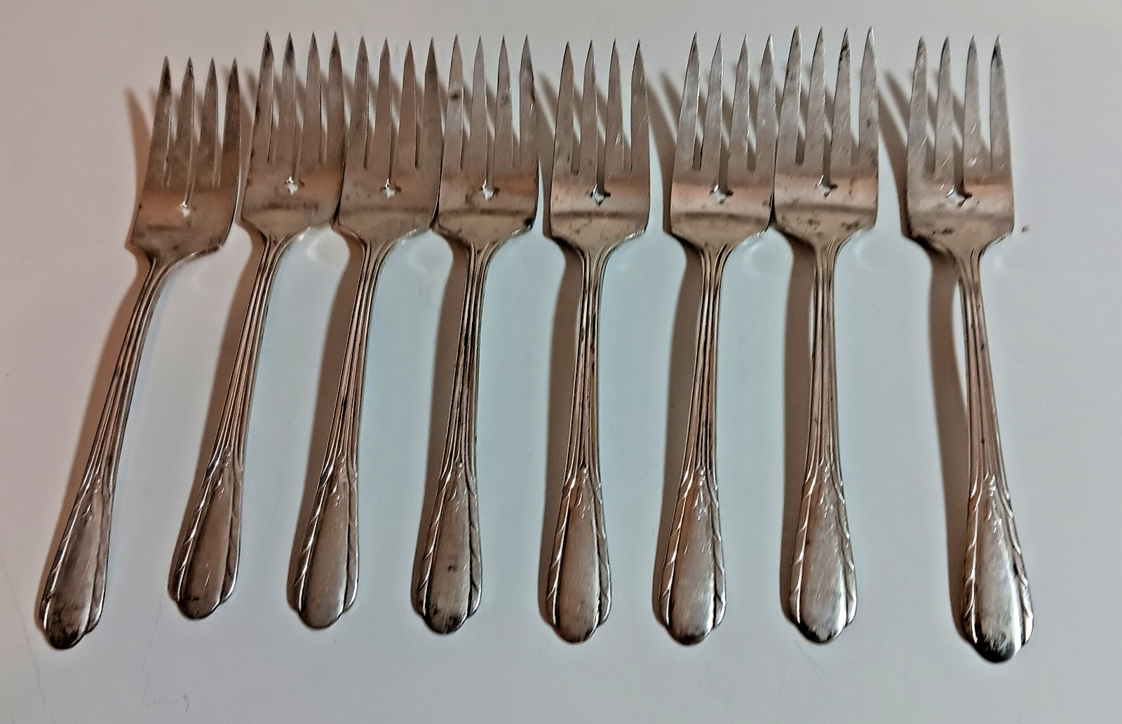 Vtg Lot 1930’s Oneida 8 LYNNWOOD, MEMORY, Genesee Silverplate Salad Forks, 6 1/8