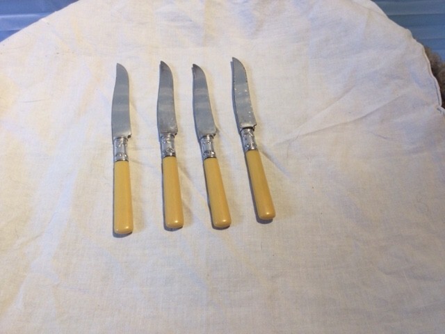 Landers Frary & Clark 4 Fruit Knives Sterling Bolsters with Bakelite Handles
