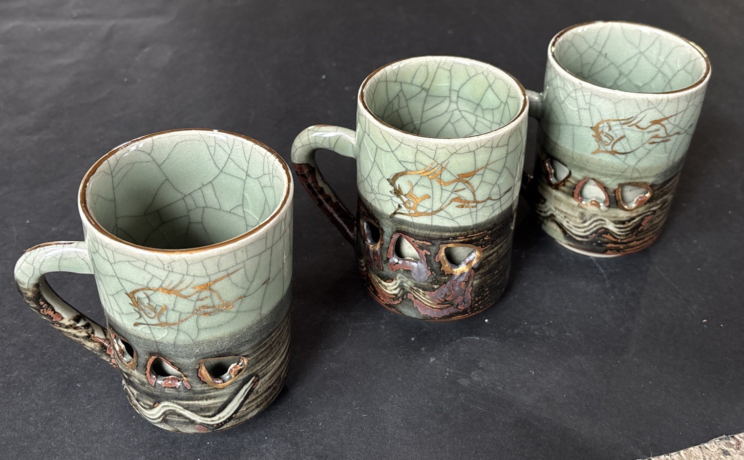 Lot Of 3 Japanese Somayaki Gold Horse Crackle Glaze Double Wall Sake / Tea Cups