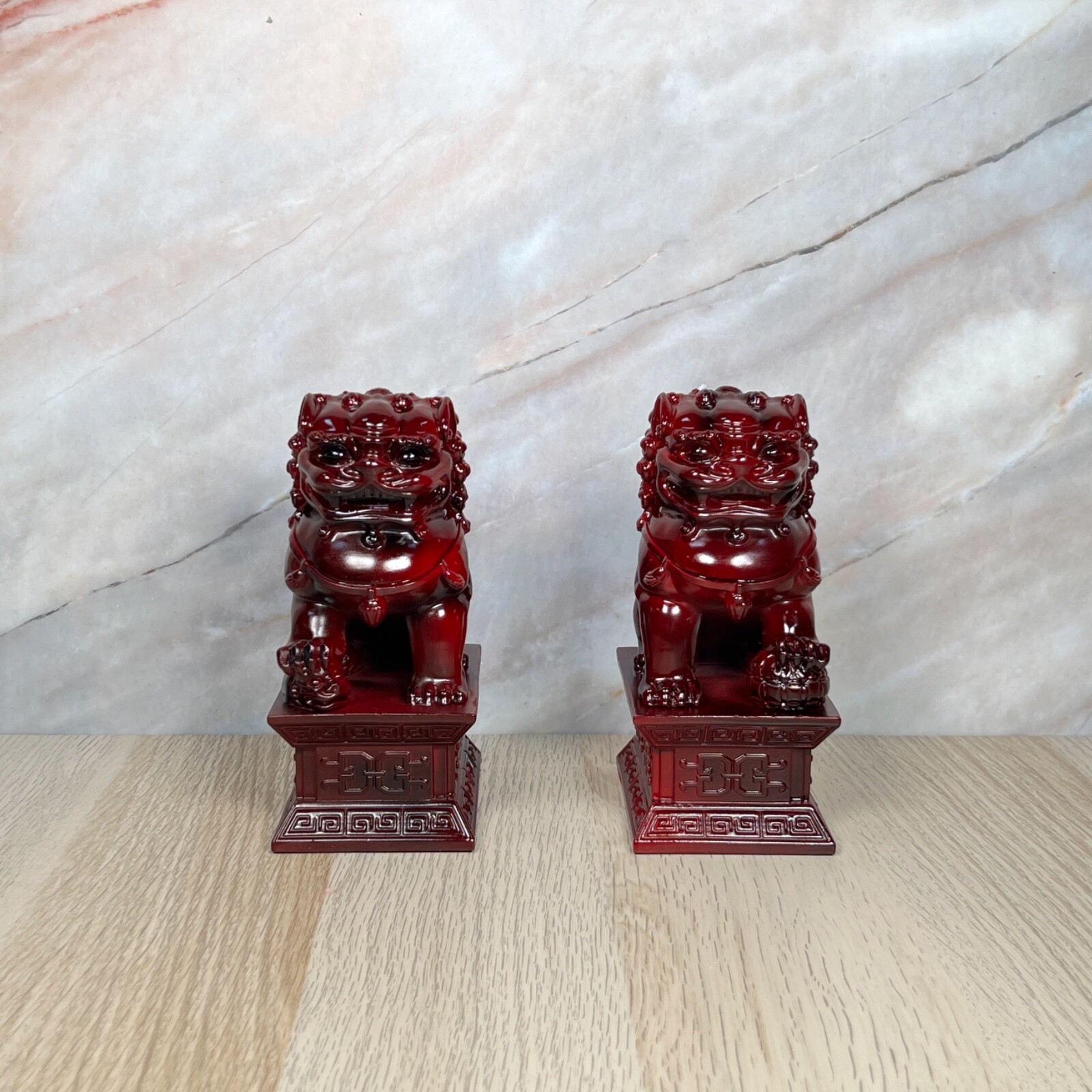 dark red Lions Statues Wealth Protection Figurine Decorations Home Decor Gifts