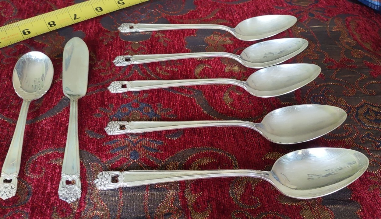Eternally Yours Flatware Tablespoons Spoons IS Rogers Silverplated butter knife
